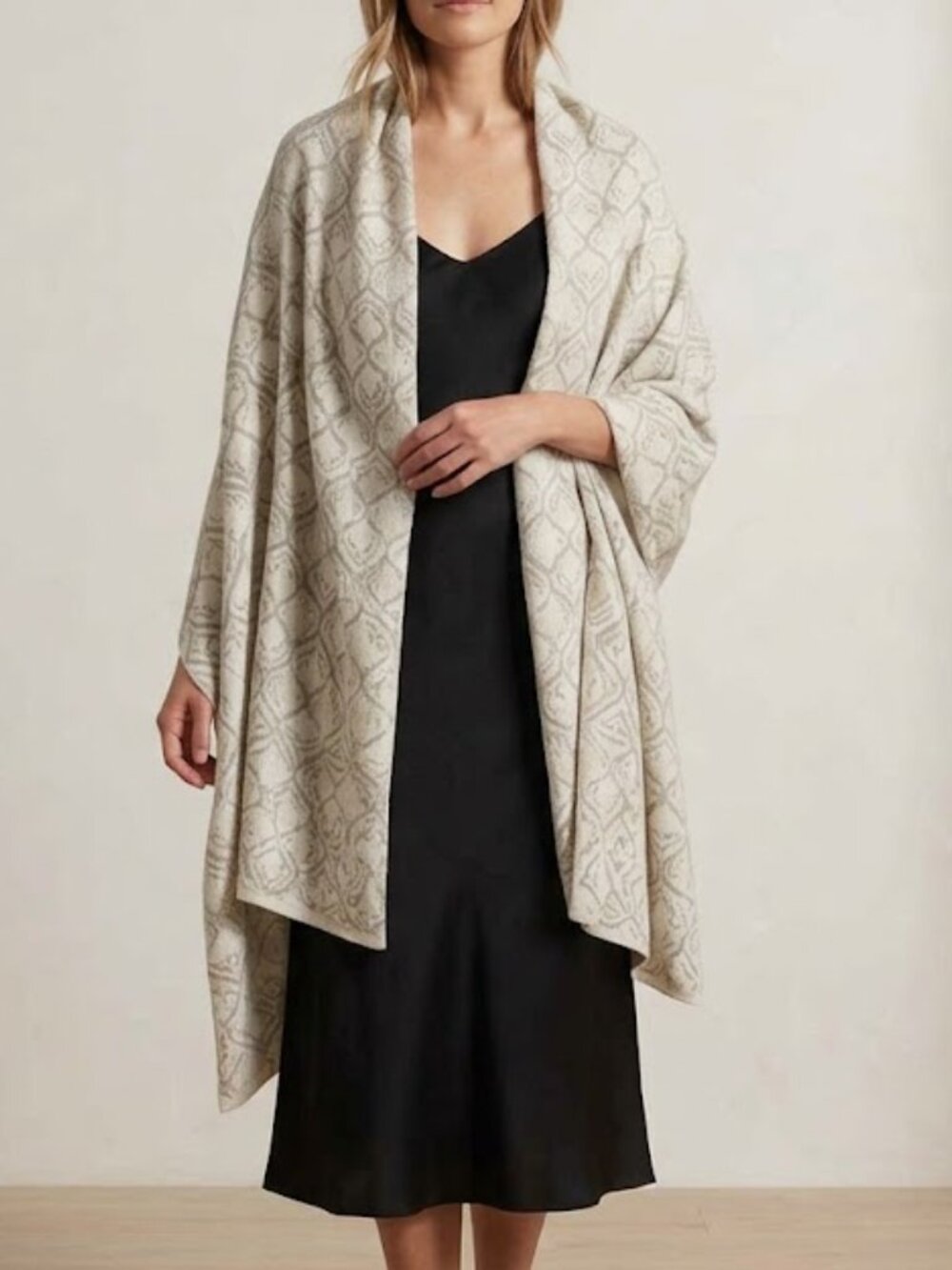 LC Lauren Conrad Cream Geometric Wrap Scarf Shawl Lightweight Accent 80x33